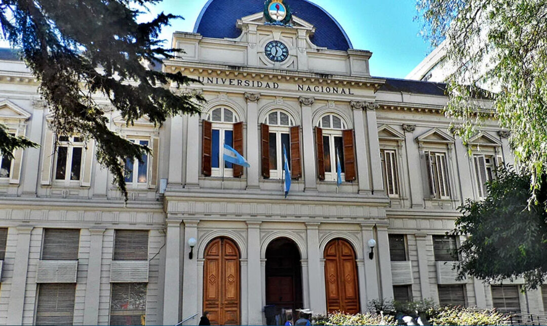 UNIVERSIDAD NACIONAL DE LA PLATA